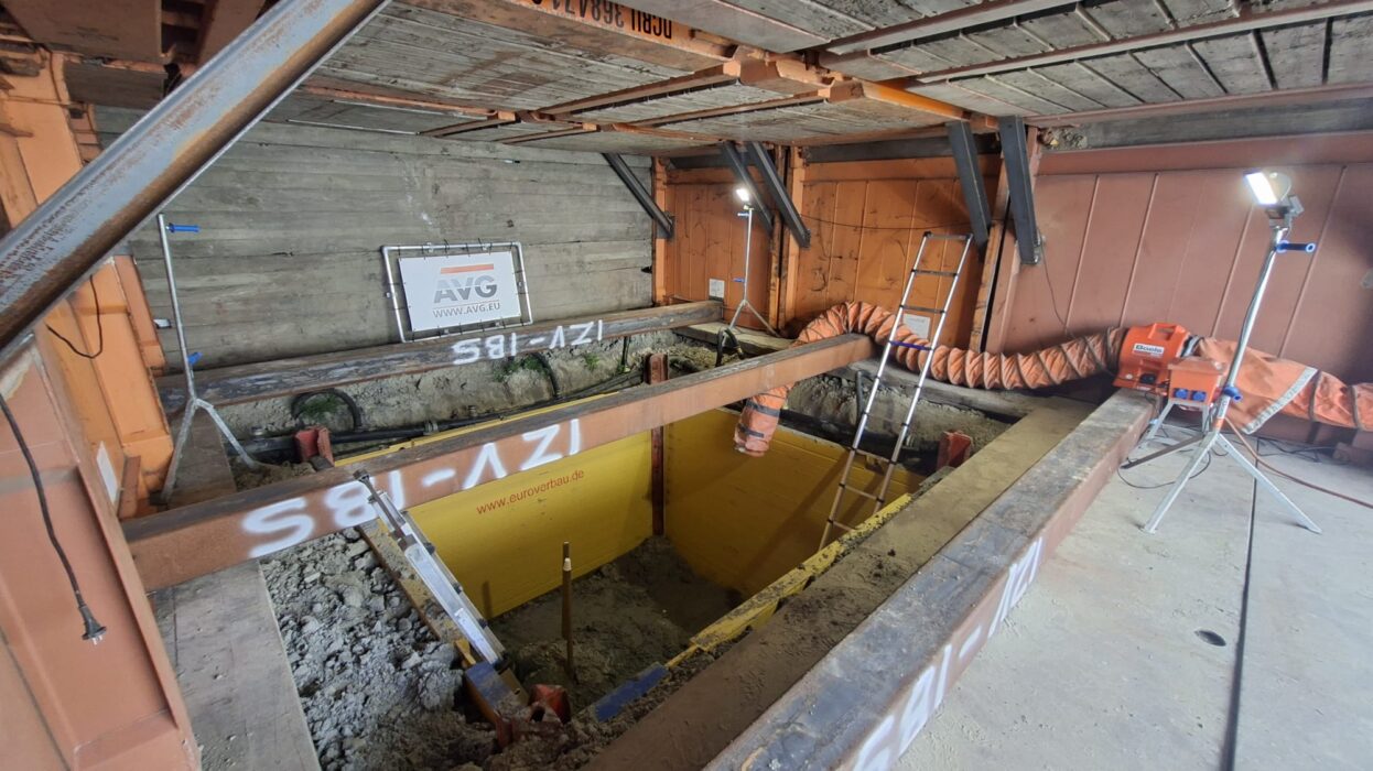 Van Kerckhoven Bouw Britse 500-ponder vliegtuigbom Crijnssenlaan Breskens Kloosterzande Aannemer Zeeuws-Vlaanderen Bouwbedrijf